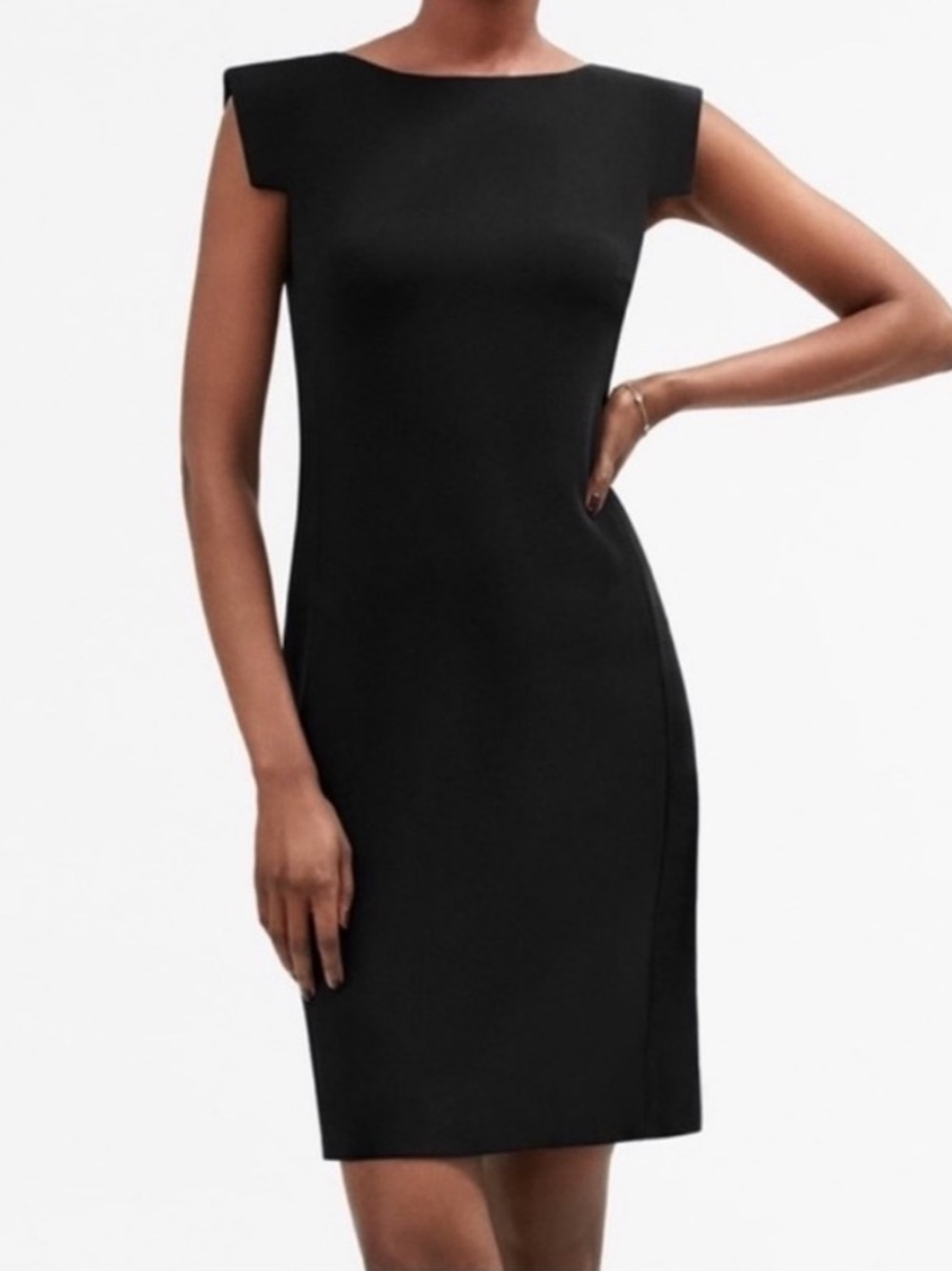 M.M.LaFleur The Sarah Dress Black Boat Neck Sheath Shift Dress Size 6